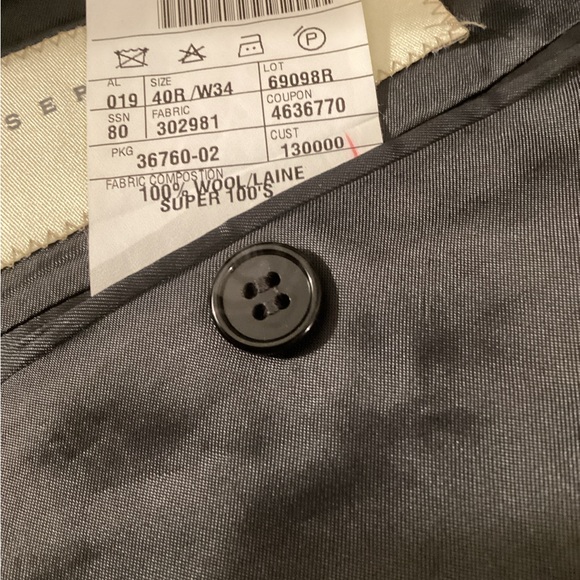 Joseph Abboud-Nordstrom mens suit, 40R/W34- inseam 29.5 inches - Picture 6 of 13